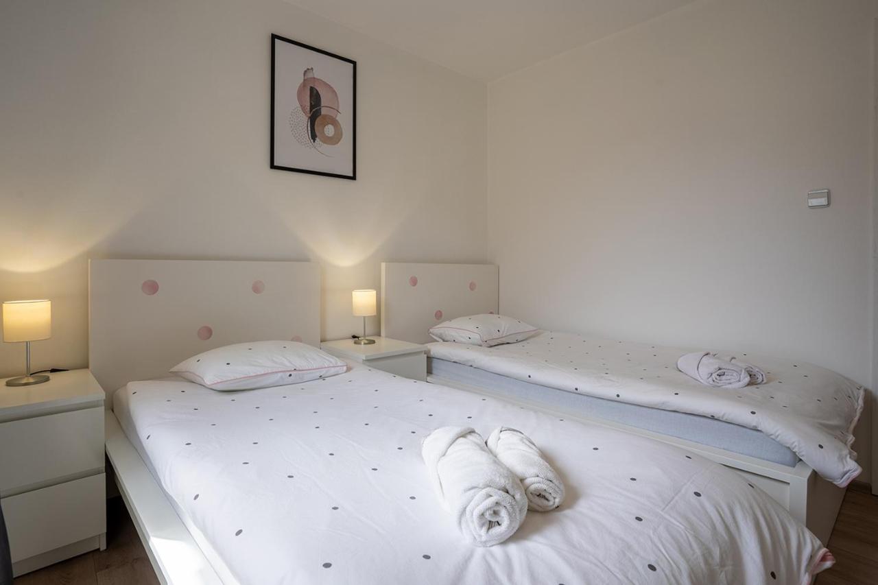 Apartmani Utmar Cres Bagian luar foto