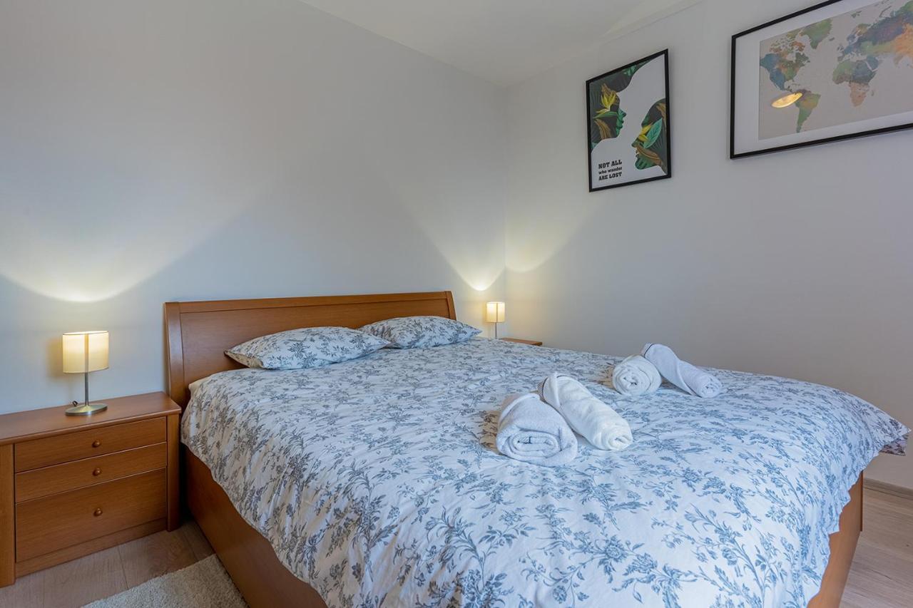 Apartmani Utmar Cres Bagian luar foto